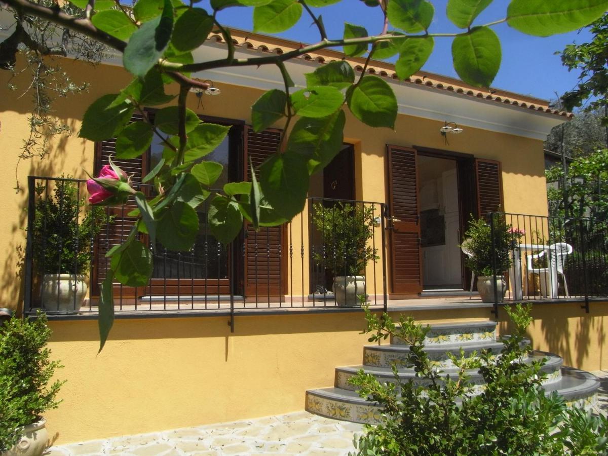 Mary's Country - In Charming And Amazing Sorrento Coast Massa Lubrense